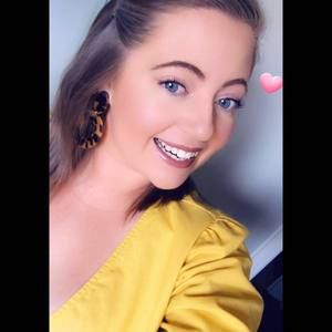 Meet your Posher, Cora